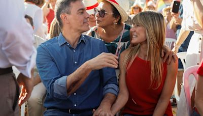 Pedro Sánchez mete en campaña a su mujer tras ser citada como investigada: "Vamos a ganar a la máquina del fango"