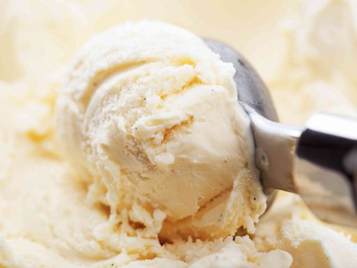 I Asked 4 Pro Bakers and Food Editors To Name the Best Vanilla Ice Cream, They All Said the Same Brand