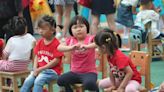教育部擬開放2歲混齡3至4歲班 家長、老師跳腳：「2歲只是大BABY...」