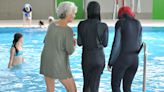 Francia prohibió el uso de burkini en piscinas públicas: “Una victoria de la laicidad”