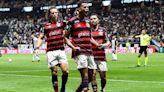 Flamengo supera o Atlético-MG em noite de "olé" no Brasileirão