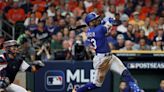 Histórico e inolvidable, cubano Adolis García se pone el sombrero ganador y lleva a los Rangers a la Serie Mundial