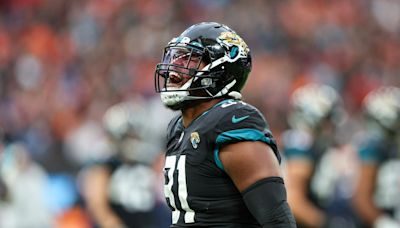 Report: Free agent former Jaguars DE visits AFC South rival