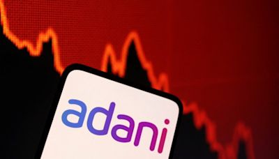 Adani shares fall amid Hindenburg-SEBI row By Investing.com