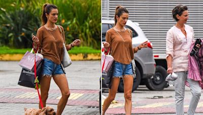 De férias no Brasil, Alessandra Ambrosio passeia com cachorro