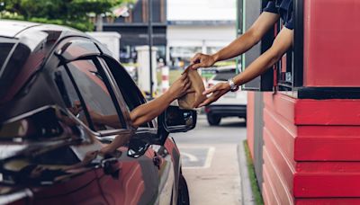 The Window Hack That Will Make Eating In Your Car So Much Better