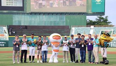 大同醫院家庭日 300員工力挺台鋼熱情觀賽