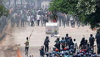 Maitree Express Services Between Kolkata-Dhaka Suspended till Tuesday Amid Violent Protests in Bangladesh