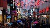 Analysis-Europe's retailers brace for cutback Christmas