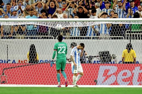 Lionel Messi misses penalty but Argentina still reaches Copa América semifinals