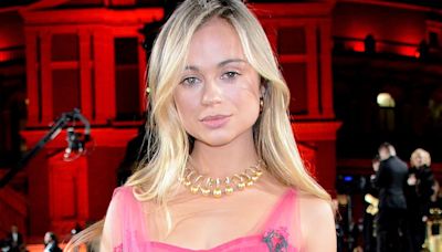 Lady Amelia Windsor twins with sister in hot pink hen party mini dress