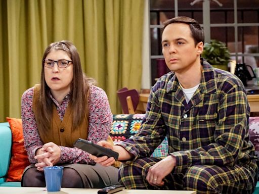 Big Bang Theory stars reunite in first look at Young Sheldon finale
