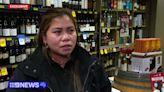 Melbourne supermarket workers fight back against suspected thieves