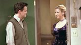 Lisa Kudrow Says This Classic 'Friends' Scene Was Completely Improvised