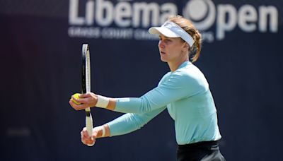 Liudmila Samsonova dashes Bianca Andreescu's birthday title hopes in Den Bosch | Tennis.com