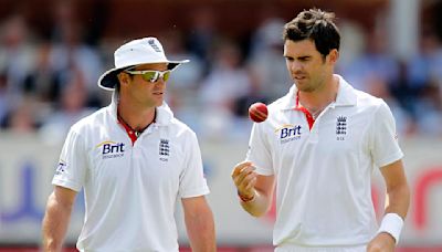 Strauss: Next Ashes 'too far' for Anderson (but he should receive a knighthood)