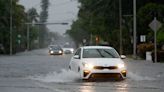 Fuertes lluvias e “inundaciones potencialmente mortales” azotan el área de Miami y otras partes del sur de Florida