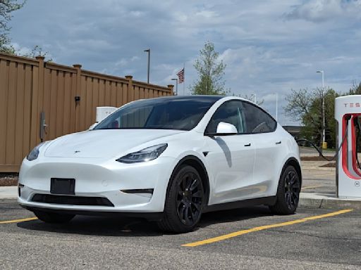 Tesla slips in Cars.com American-Made Index as Jeep, Toyota rise