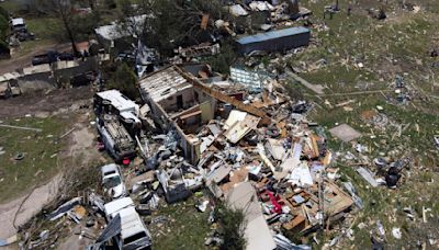 100+ people sheltered in Valley View gas station destroyed by tornado