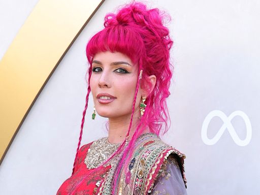 Halsey teases Britney Spears sampling song