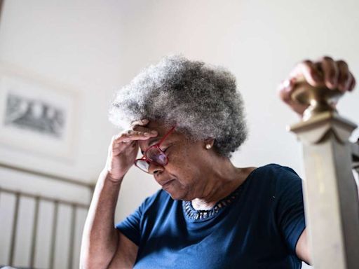 Mulheres negras vítimas de racismo podem ter mais chances de desenvolver demência no futuro: entenda