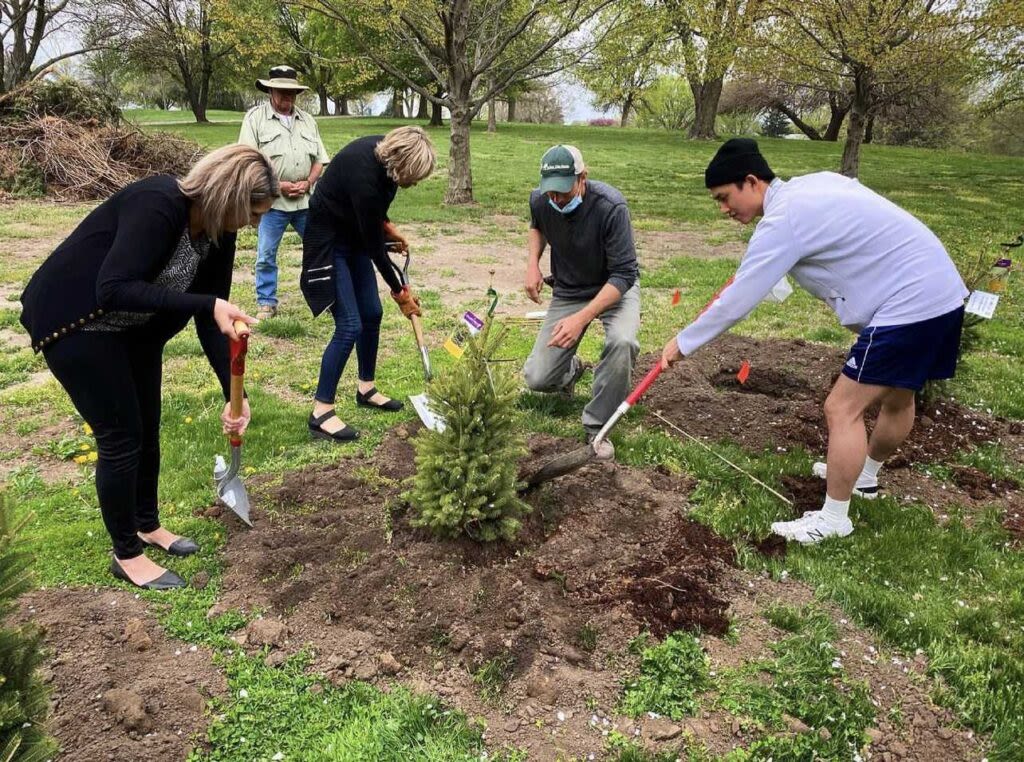 State funds will help spruce up Nebraska City’s Arbor Day Farm; weekend holiday activities planned