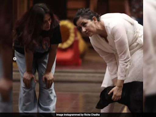 Manisha Koirala And Richa Chadha In An Adorable BTS Pic From Heeramandi