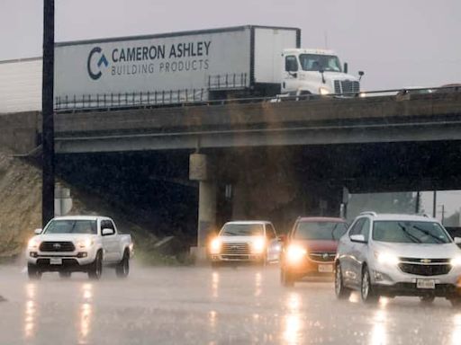 Storms, power outages, downed trees: What to know about how the weather impacted Dallas