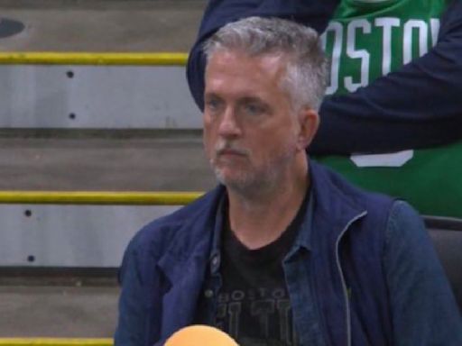 Bill Simmons Shades Lakers After They Fired Darvin Ham