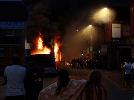 Reino Unido e Irlanda arden en una nueva jornada de protestas