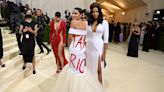 ¿Ocasio-Cortez iba a pagar su vestido de la Met Gala?