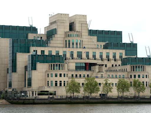 China accuses MI6 of recruiting Chinese state workers as spies