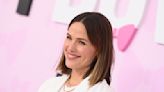 Jennifer Garner alarms fans after sharing 'personal' items in jacket pockets