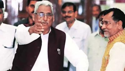 SP’s Brahmin face Mata Prasad Pandey, 81, to replace Akhilesh as LoP in UP Assembly