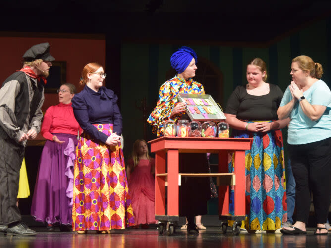 ‘Mary Poppins’ lands in town | News, Sports, Jobs - Fairmont Sentinel
