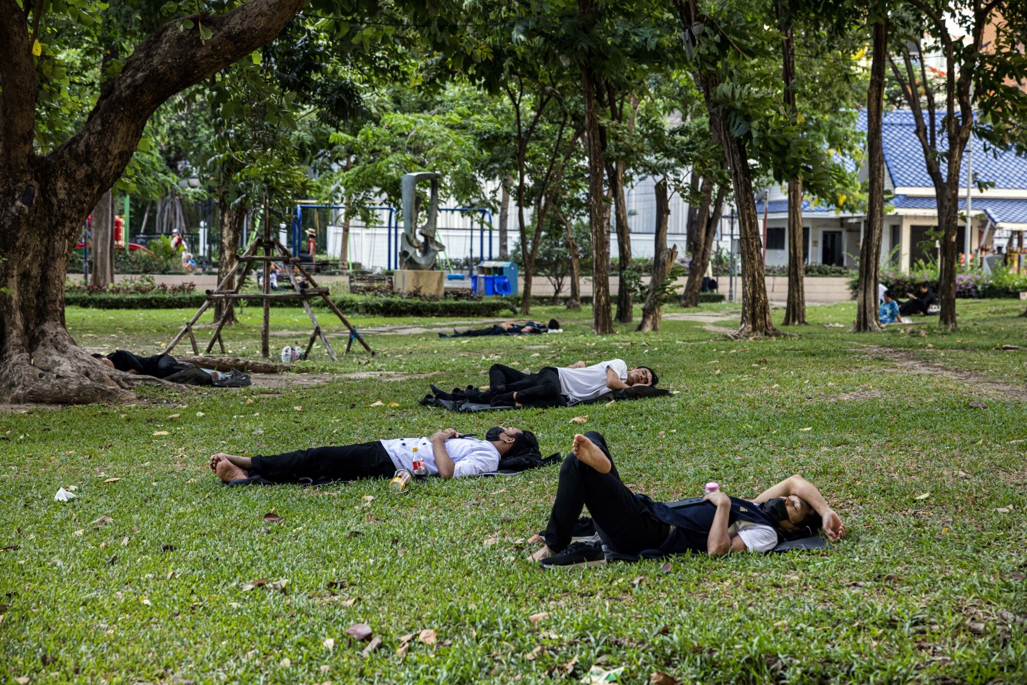 Southeast Asia Heat Breaches Records and Prompts Gas Buying