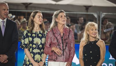 Carolina de Mónaco y su hija Alexandra de Hannover: duelo de ‘glamour’ y elegancia en la gala del Longines Champions Tour