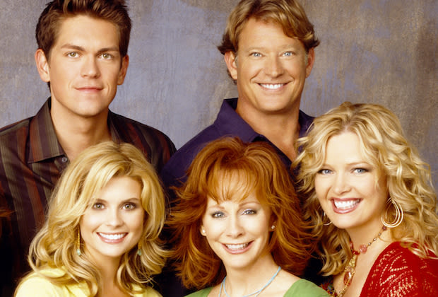 Reba Reunion Is a Go! Happy’s Place, Starring Reba McEntire and Melissa Peterman, Gets NBC Series Order