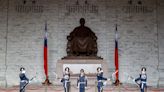 Piden en Taipéi la demolición del monumento en honor al expresidente Chiang Kai-shek