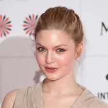 Holliday Grainger