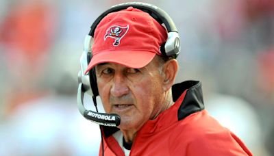 Monte Giffin: Longtime NFL and college coach dies at 84