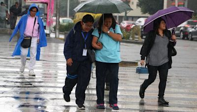 CDMX sufrirá fuertes lluvias y granizo en estas alcaldías por la llegada de la Onda Tropical 8