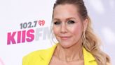 See '90210' Star Jennie Garth Bring Back "Kelly Taylor Vibes" in a New Poolside IG