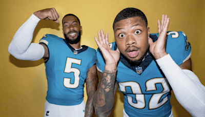 Can you spot the difference between the Jaguars' current and throwback uniforms?
