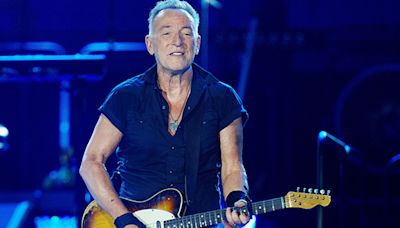 Bruce Springsteen Is Officially A Billionaire