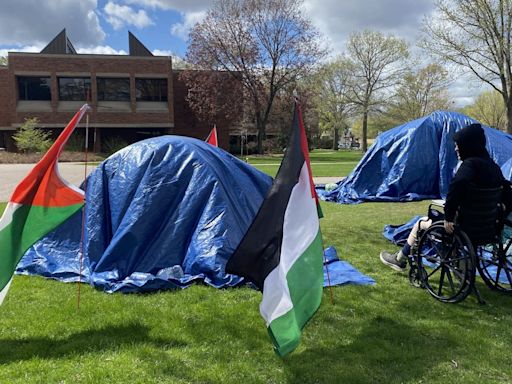 Hamline University staff dismantle protest vigils ahead of graduation ceremonies