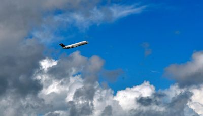 Florida airports are reporting delays after Microsoft outage. How to check your flight