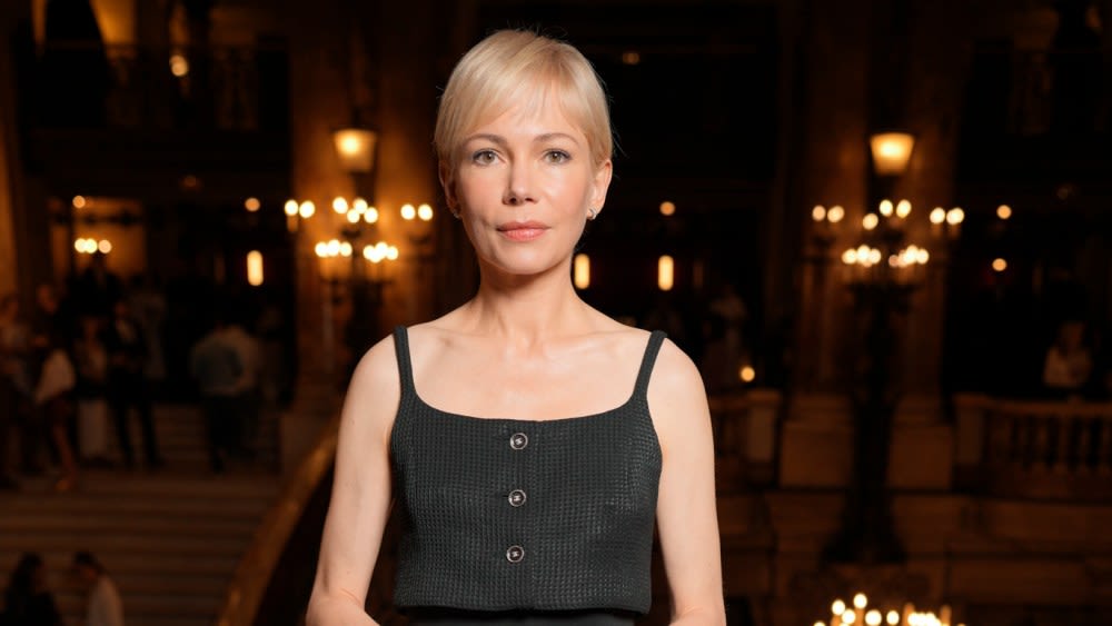 Chanel’s Dramatic Palais Garnier Show Brings Michelle Williams, Naomi Campbell to the Opera