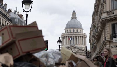 En París, los basureros amenazan con ir a la huelga durante los Juegos Olímpicos