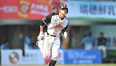 快訊／陳鏞基逆轉3分彈、林安可雙轟 統一獅最快14勝